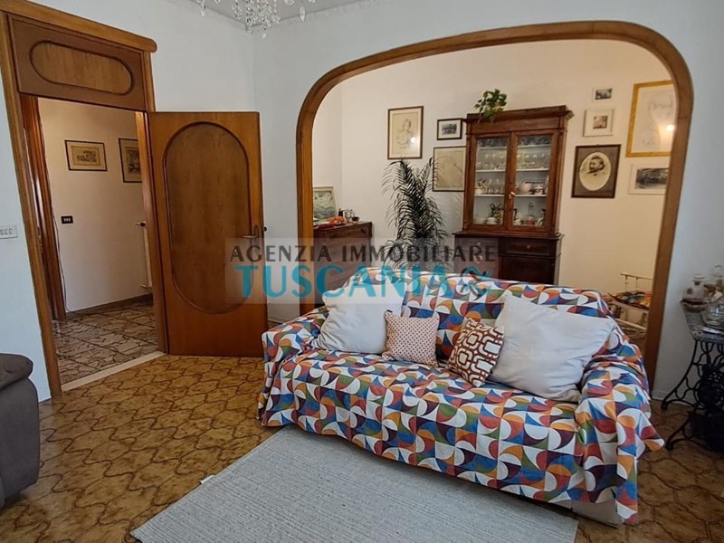 Appartamento in Vendita a Cecina, 245'000&euro;, 120 m², con Box