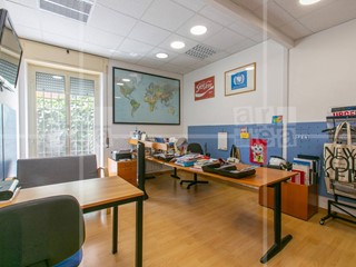 Trilocale in Vendita a Roma, 350'000&euro;, 106 m²