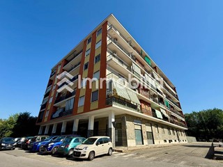 Bilocale in Vendita a Nichelino, 79'000&euro;, 64 m²