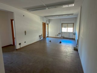 Quadrilocale in Vendita a Nuoro, 110'000&euro;, 102 m²
