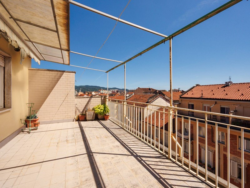 Attico in Vendita a Torino, 380'000&euro;, 125 m²