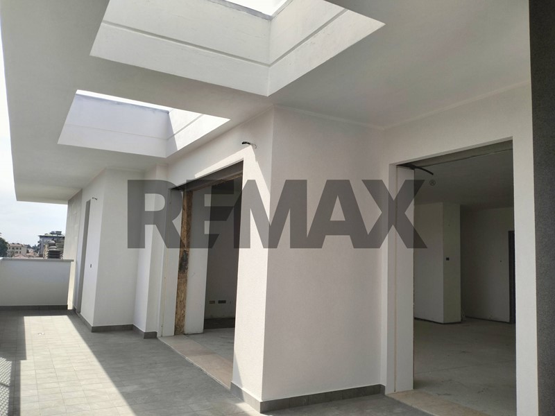 Attico in Vendita a Gallarate, 517'000&euro;, 142 m²