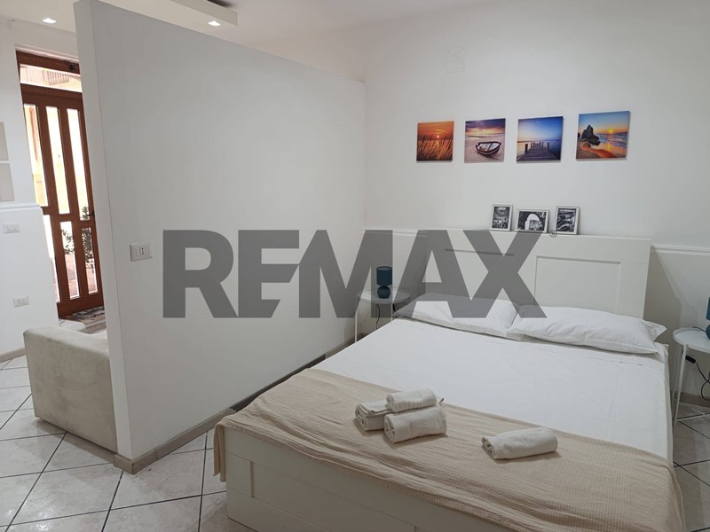Bilocale in Vendita a Taormina, 240'000&euro;, 42 m²