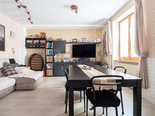 Appartamento in Vendita a Serra San Quirico, 69'000&euro;, 114 m²
