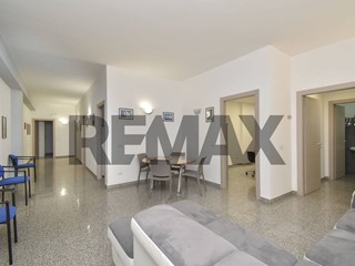 Quadrilocale in Vendita a San Giovanni la Punta, 158'000&euro;, 150 m²