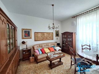 Trilocale in Vendita a Scandicci, 240'000&euro;, 70 m²