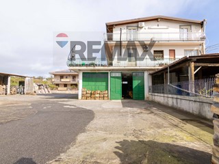 Trilocale in Affitto a Mascali, 2'000&euro;, 518 m²