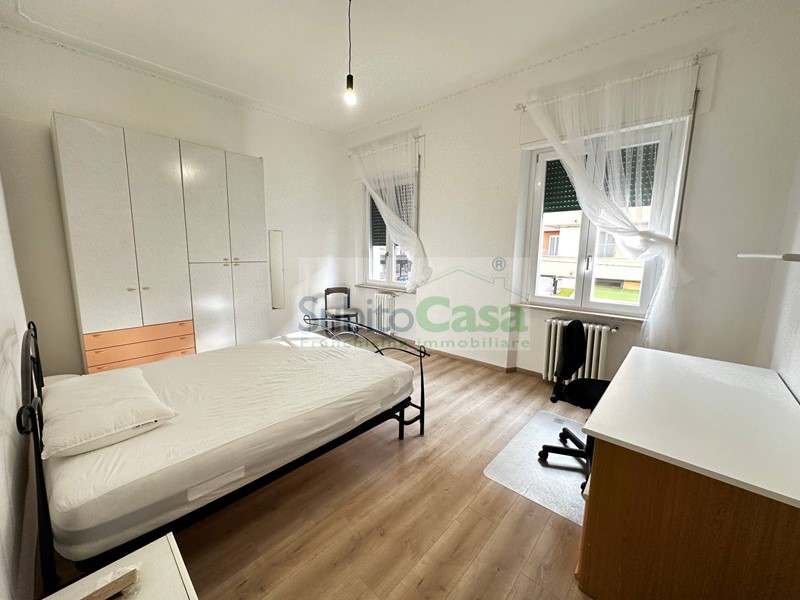 Appartamento in Affitto a Chieti, 270&euro;, 140 m²