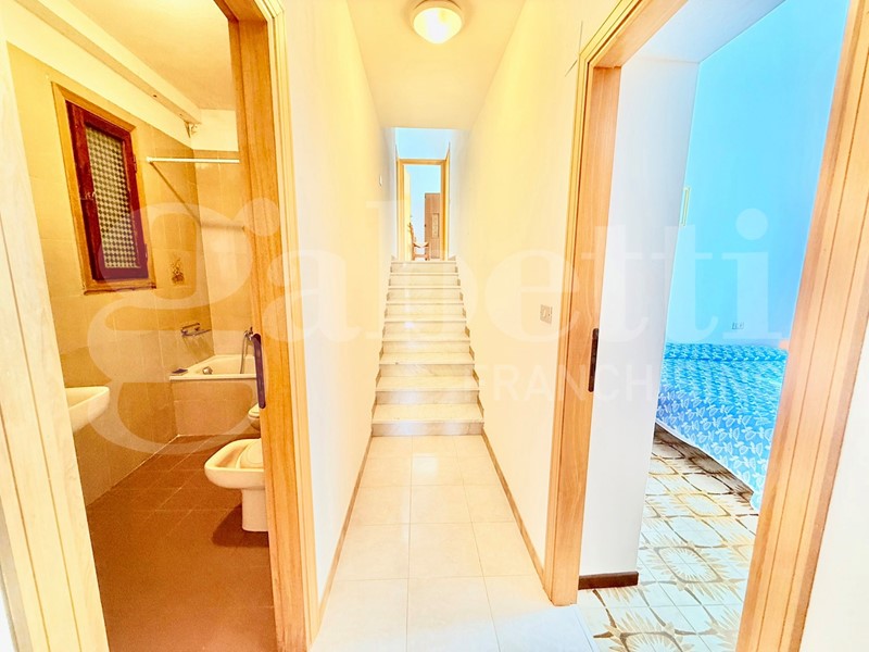 Appartamento in Vendita a Marciana, 600'000&euro;, 220 m², arredato