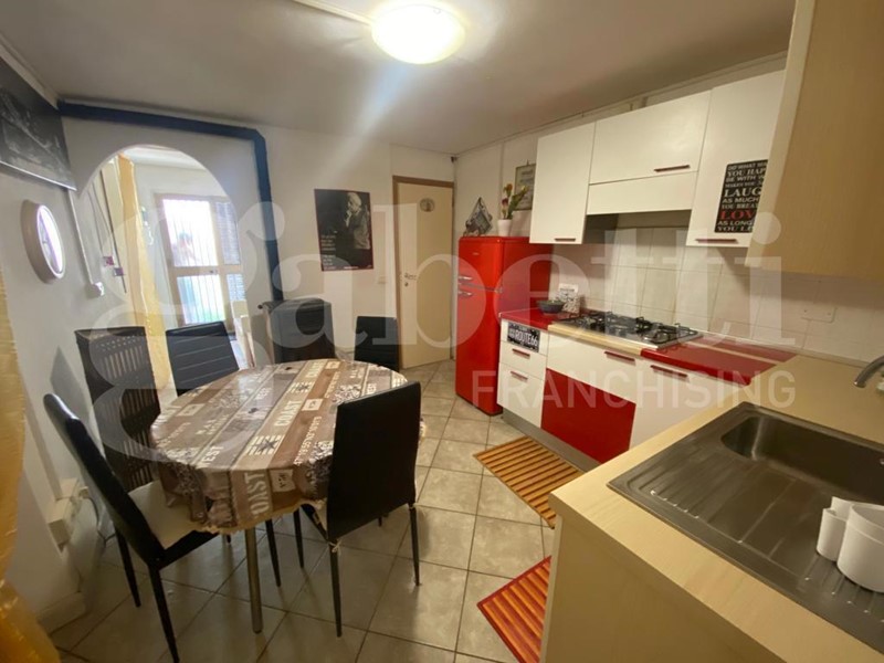 Quadrilocale in Vendita a Capoliveri, 130'000&euro;, 70 m²