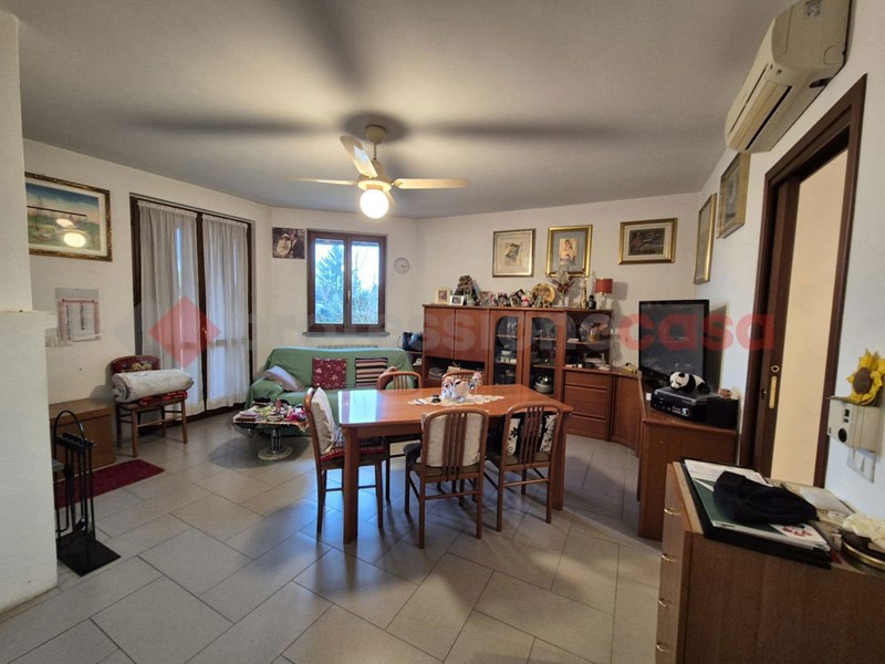 Quadrilocale in Vendita a Canegrate, 290'000&euro;, 170 m², con Box