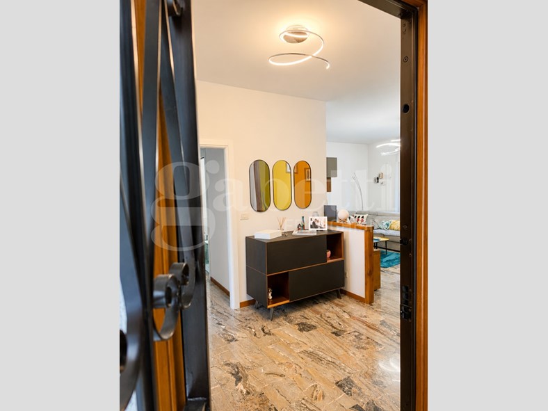 Appartamento in Vendita a Bologna, 340'000&euro;, 114 m², con Box