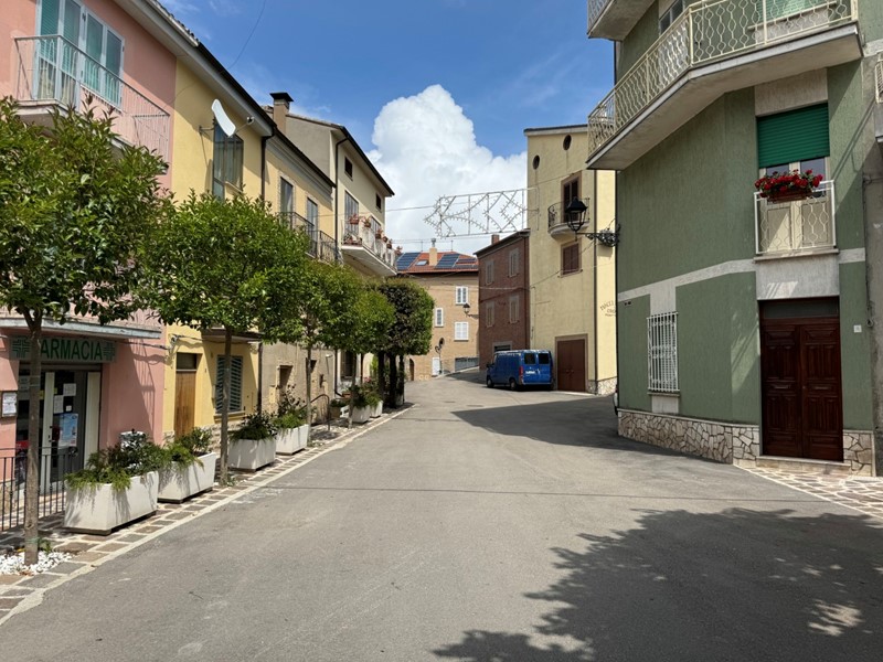 Appartamento in Vendita a Palmoli, 25'000&euro;, 100 m²