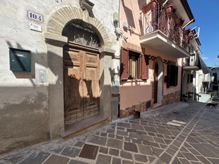 Trilocale in Vendita a Casoli, 51'000&euro;, 50 m²