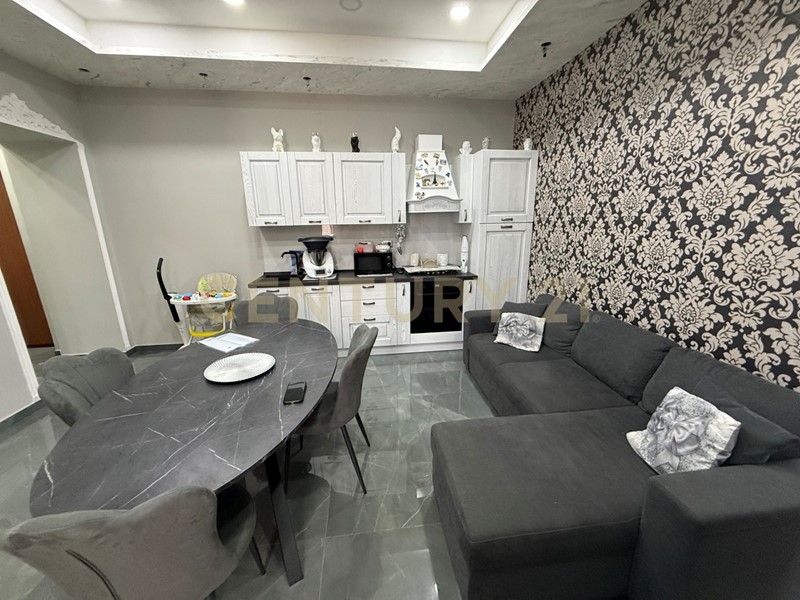 Appartamento in Vendita a Catania, 69'000&euro;, 80 m²