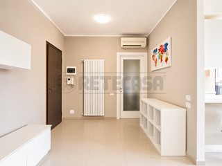 Appartamento in Vendita a Padova, 214'000&euro;, 130 m², arredato, con Box