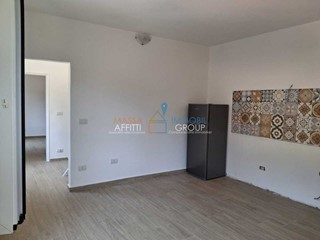 Bilocale in Vendita a Carrara, zona Gragnana, 68'000&euro;, 60 m²