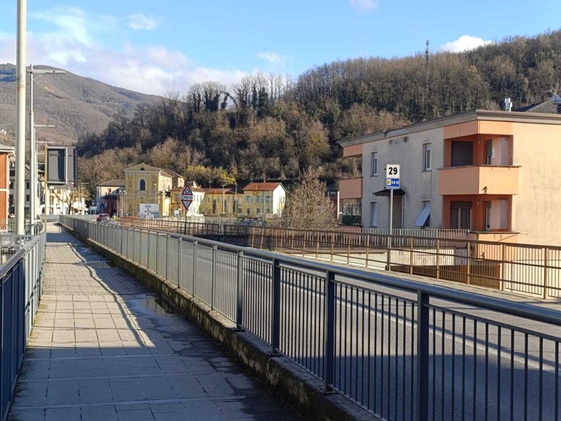 Appartamento in Vendita a Borgo Val di Taro, 90'000&euro;, 