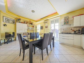 Appartamento in Vendita a Roma, 209'000&euro;, 105 m²