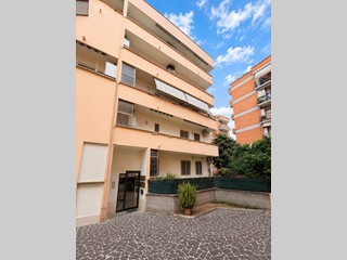 Trilocale in Vendita a Nettuno, 119'000&euro;, 65 m²