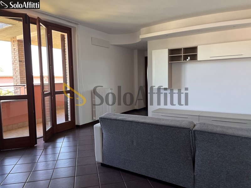 Bilocale in Affitto a Desio, zona Spaccone, 720&euro;, 79 m², arredato, con Box