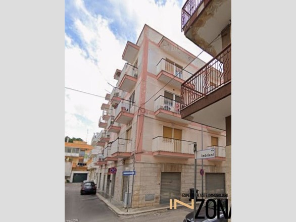Quadrilocale in Vendita a Triggiano, 117'963&euro;, 141 m²