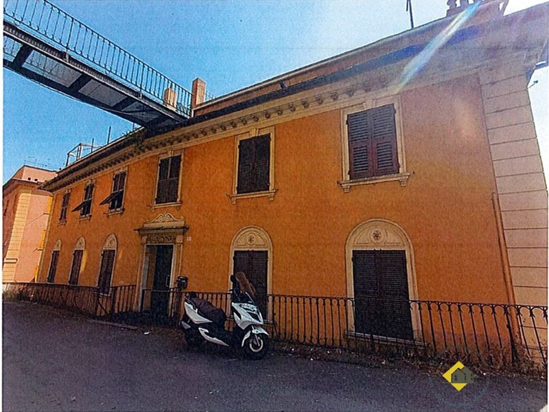 Appartamento in Vendita a Genova, 59'004&euro;, 115 m²
