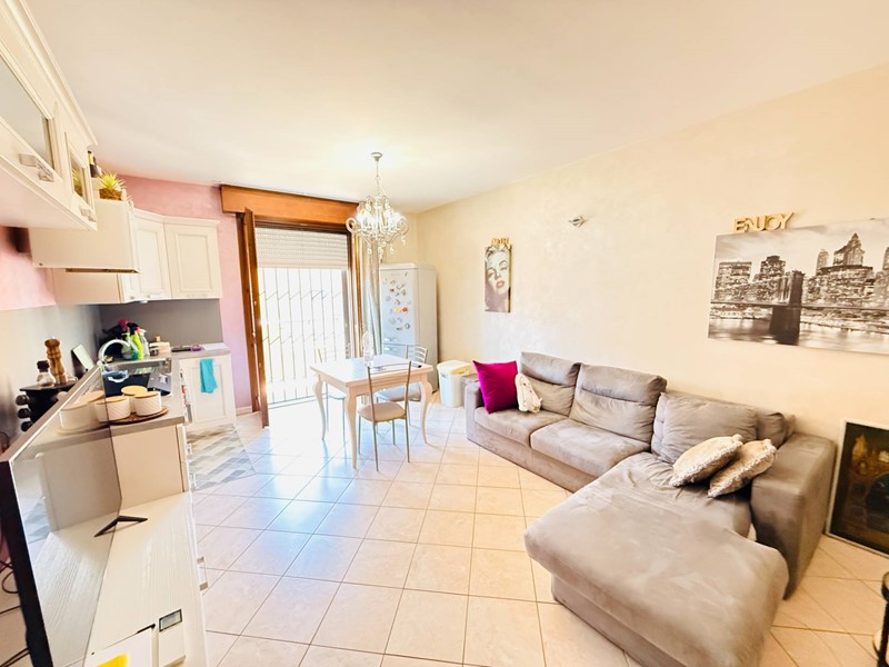 Trilocale in Vendita a Poggio Rusco, 99'000&euro;, 74 m²
