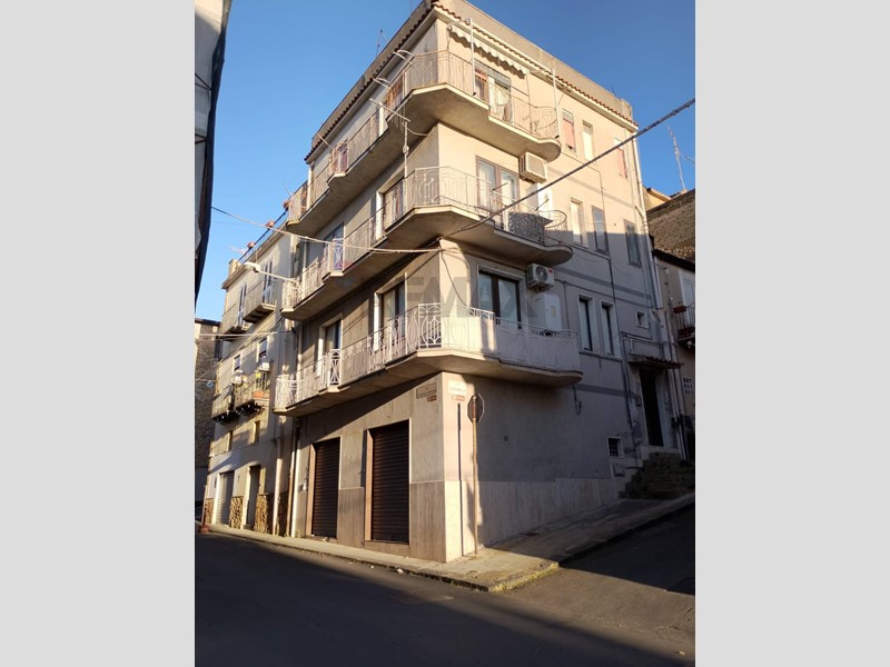 Bilocale in Vendita a Mirabella Imbaccari, 33'000&euro;, 65 m²