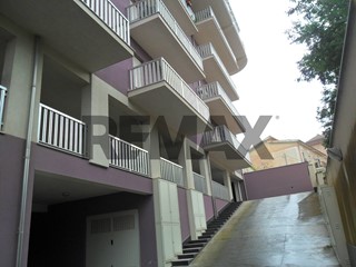 Appartamento in Vendita a Caltanissetta, 130'000&euro;, 111 m²