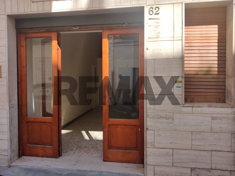 Trilocale in Affitto a Manfredonia, 400&euro;, 52 m²