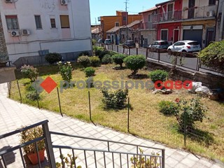 Bilocale in Vendita a Catania, 67'000&euro;, 73 m²