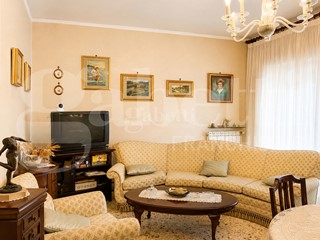 Trilocale in Vendita a Napoli, 350'000&euro;, 90 m²