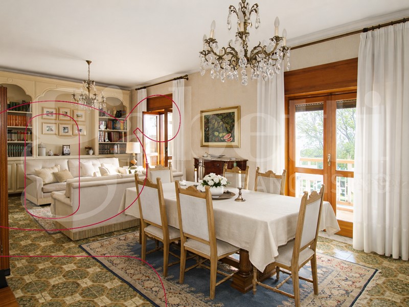 Appartamento in Vendita a Sant'Agata li Battiati, 228'000&euro;, 178 m², con Box