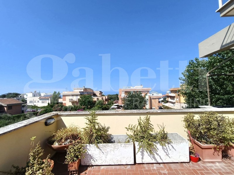 Attico in Vendita a Anzio, 320'000&euro;, 110 m²