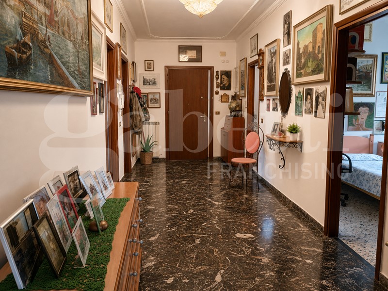 Appartamento in Vendita a Chioggia, 185'000&euro;, 130 m², arredato