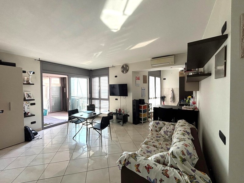 Monolocale in Vendita a Savona, 195'000&euro;, 40 m², arredato, con Box