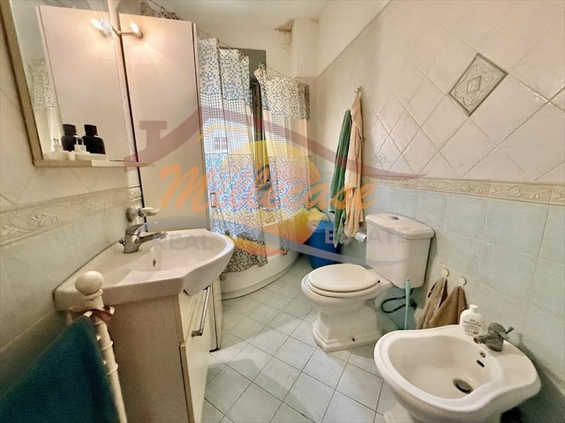 Quadrilocale in Vendita a Siracusa, zona Tisia - Tica - Zecchino, 58'000&euro;, 70 m²
