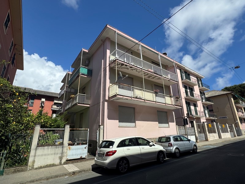 Trilocale in Affitto a Sestri Levante, zona centro, 700&euro;, 80 m²