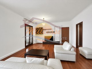 Quadrilocale in Vendita a Siracusa, zona Scala Greca, 188'000&euro;, 112 m²