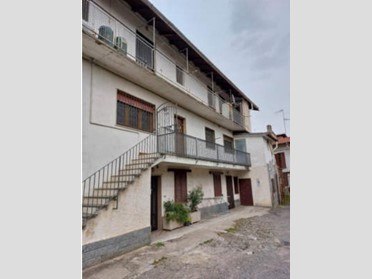 Trilocale in Vendita a Fagnano Olona, 28'500&euro;, 61 m²