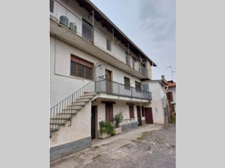 Trilocale in Vendita a Fagnano Olona, 28'500&euro;, 61 m²