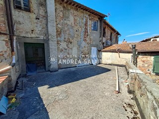 Appartamento in Vendita a Buti, 39'000&euro;, 126 m²