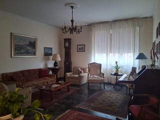 Appartamento in Vendita a Arcola, zona Romito Magra, 150'000&euro;, 130 m²