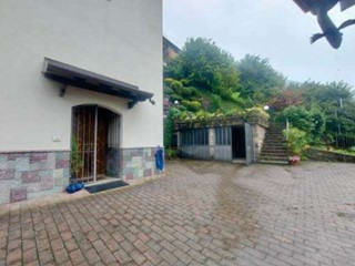 Appartamento in Vendita a Ardesio, 57'853&euro;, 96 m², con Box