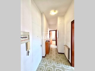 Trilocale in Vendita a Viareggio, 190'000&euro;, 55 m², arredato
