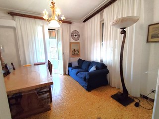 Quadrilocale in Affitto a Massa, zona Mirteto, 700&euro;, 84 m², arredato