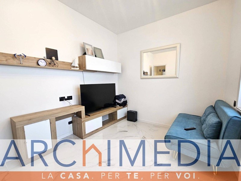 Bilocale in Vendita a Vedano Olona, 95'000&euro;, 65 m²