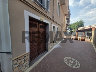 Trilocale in Vendita a Praia a Mare, 175'000&euro;, 80 m²