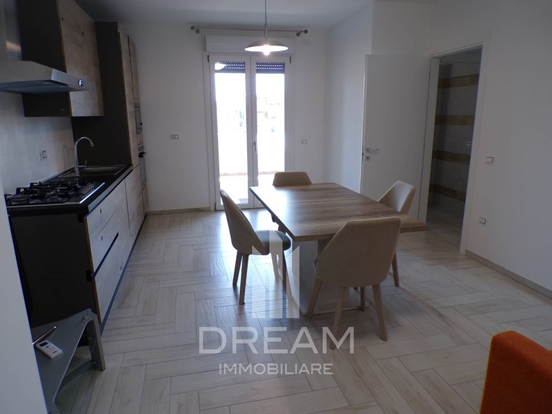 Trilocale in Affitto a Quartu Sant'Elena, 1'200&euro;, 70 m²